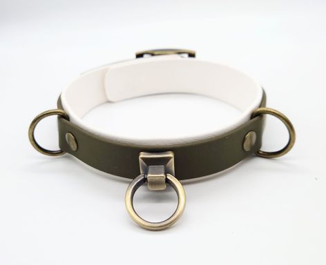 Spiel-Halsband